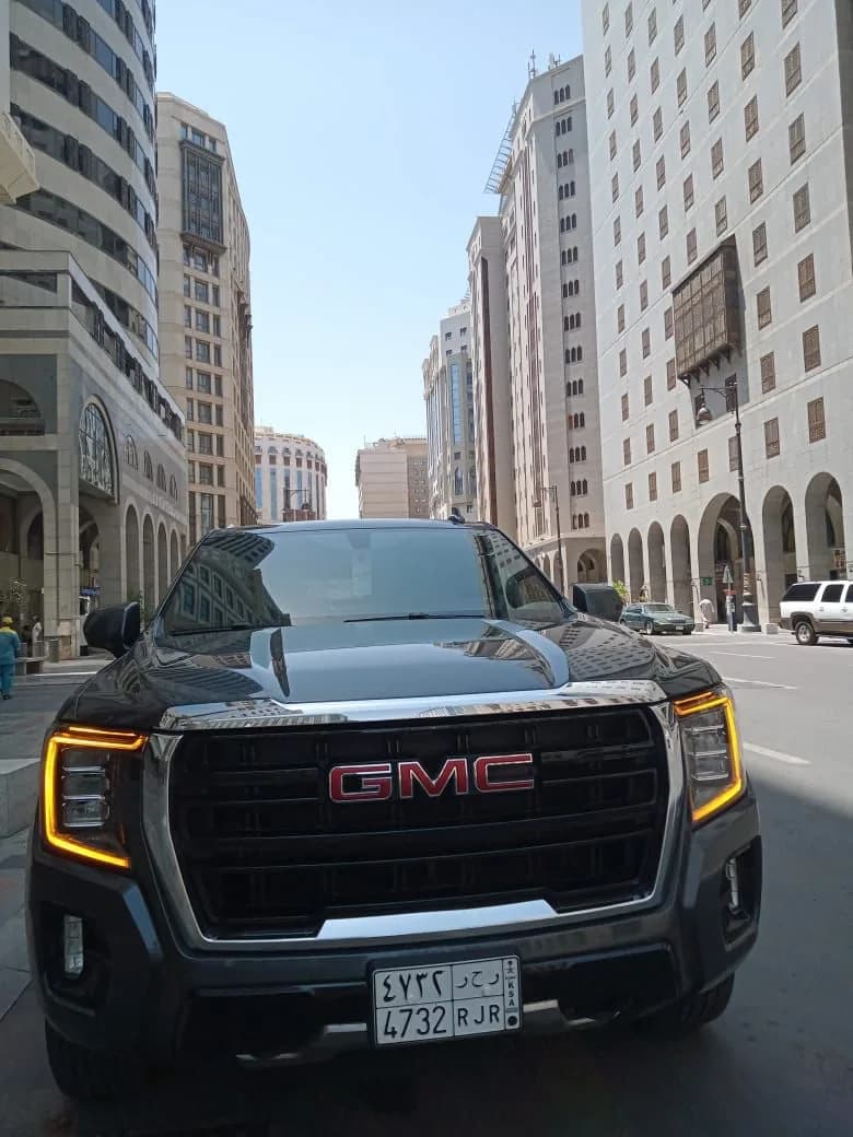 GMC Yukon XL luxury SUV in Madinah